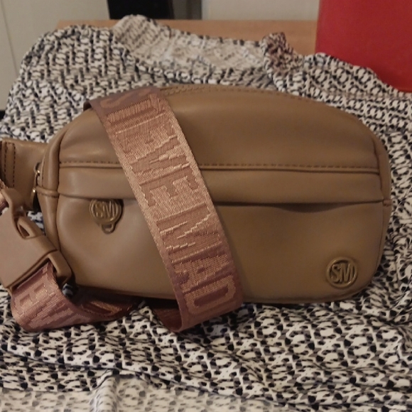 Steve Madden Handbags - Steve Madden Belt Pavk